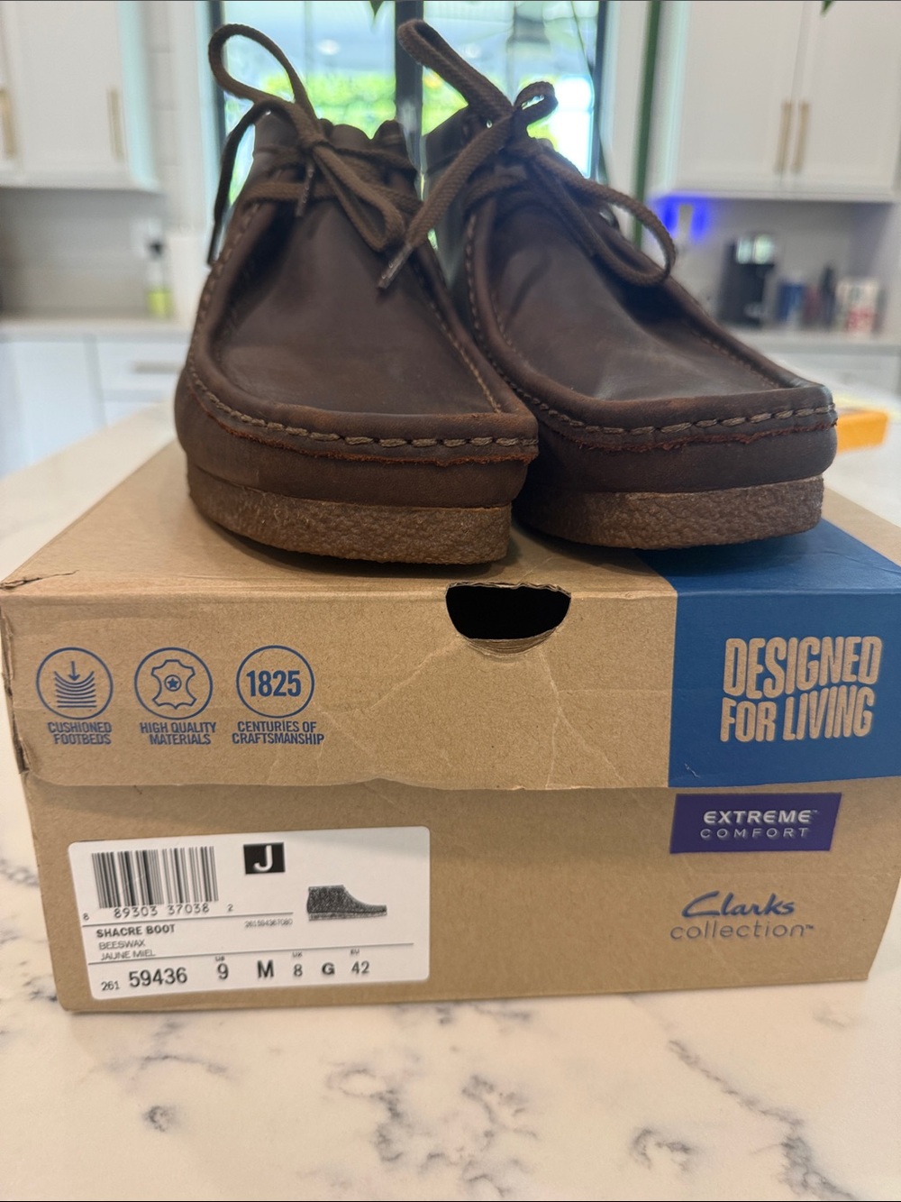 Clarks Men’s Brown Leather Chukka Wallabee Boots